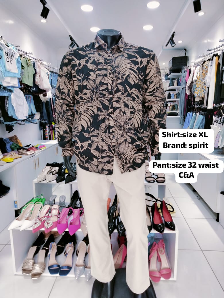 Men’s Tropical Leaf Print Button-Down