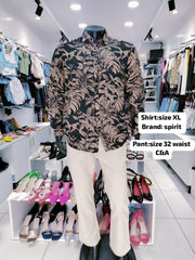 Men’s Tropical Leaf Print Button-Down
