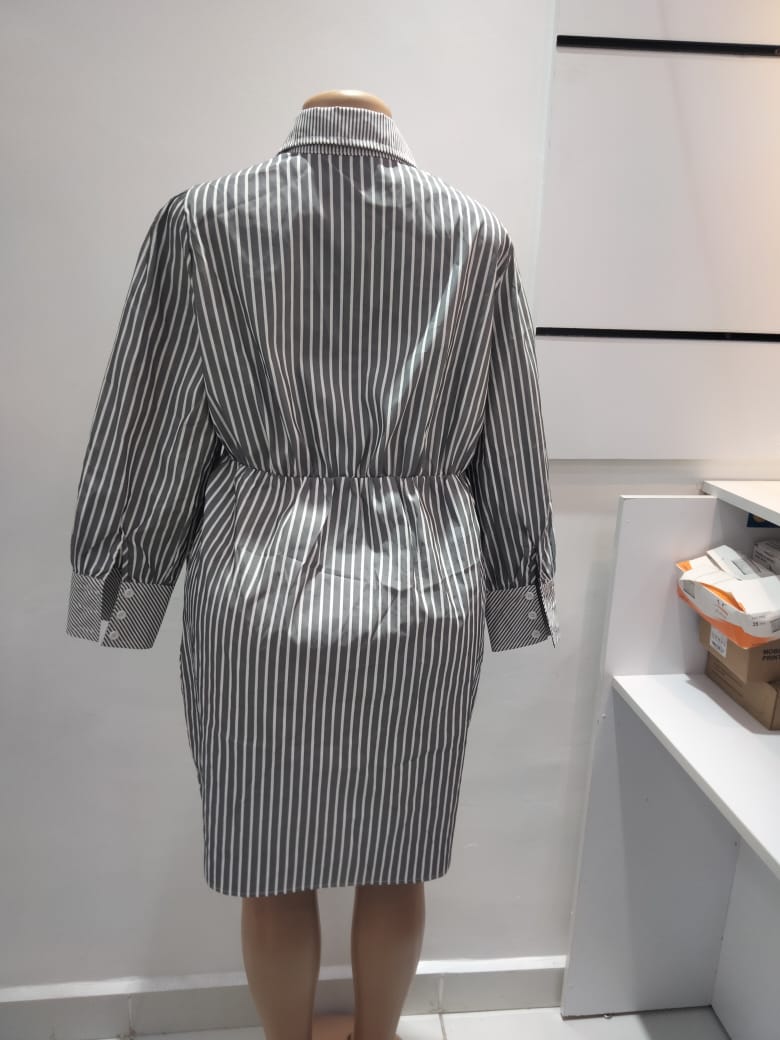 Black & White Vertical Stripe Shirt Dress – Shein (Size: Medium)