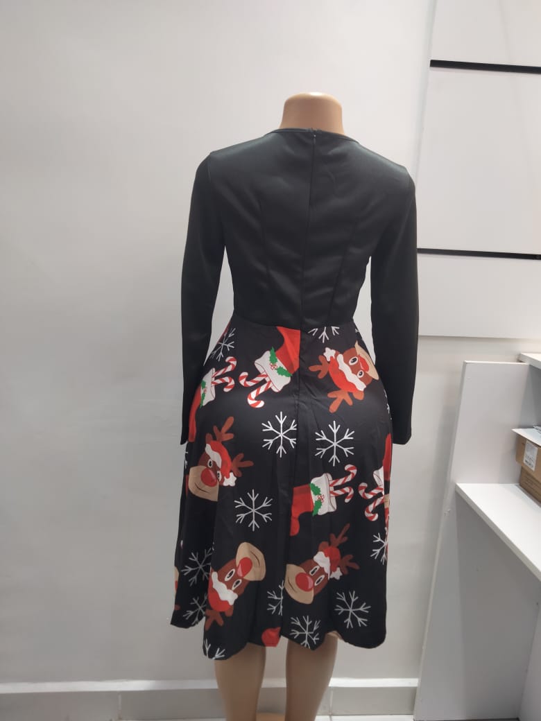 Festive Reindeer Print Dress – Shein (Size: Medium)